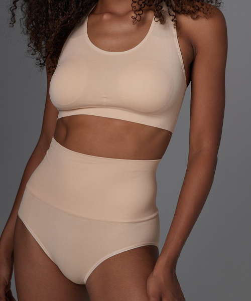Трусы женские утягивающие Vanessa GBV-002 полиамид, эластан бежевый размеры M, L, XL